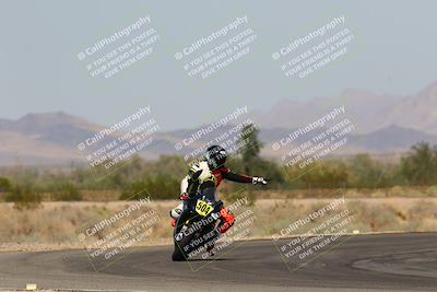 media/Oct-08-2023-CVMA (Sun) [[dbfe88ae3c]]/Race 5 Amateur Supersport Open/